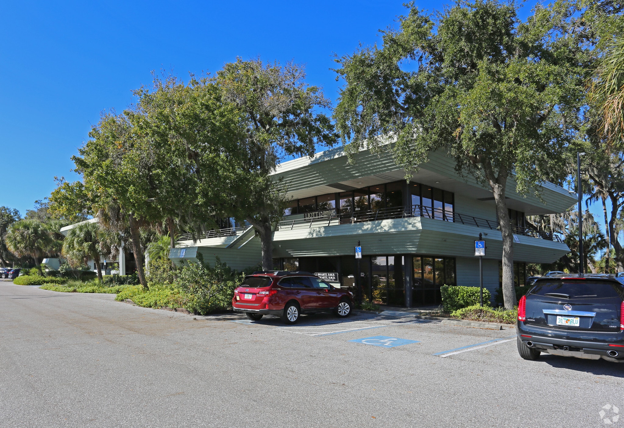 2477 Stickney Point Rd, Sarasota, FL for Sale