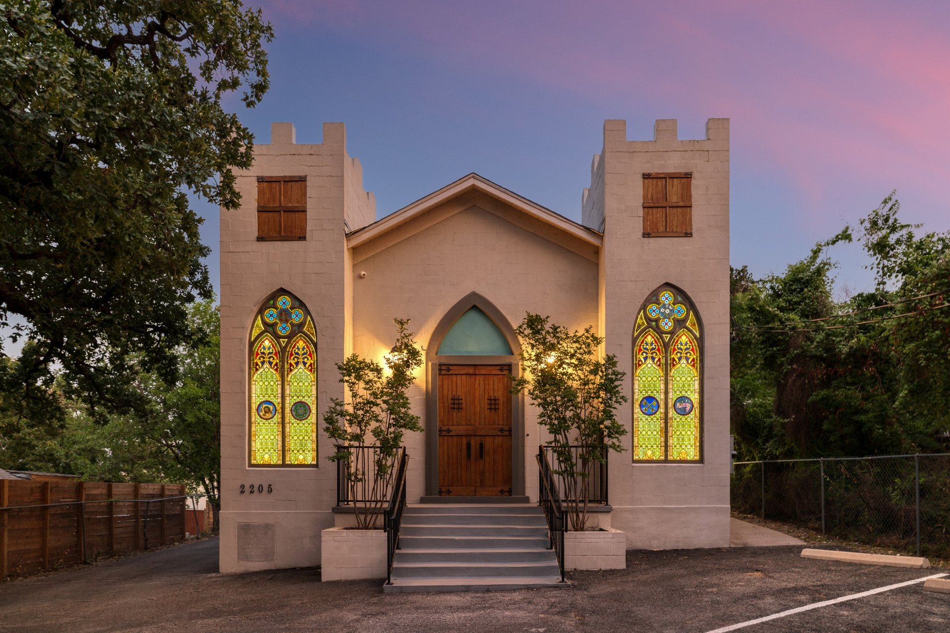 2205 E 12th St, Austin, TX for Sale