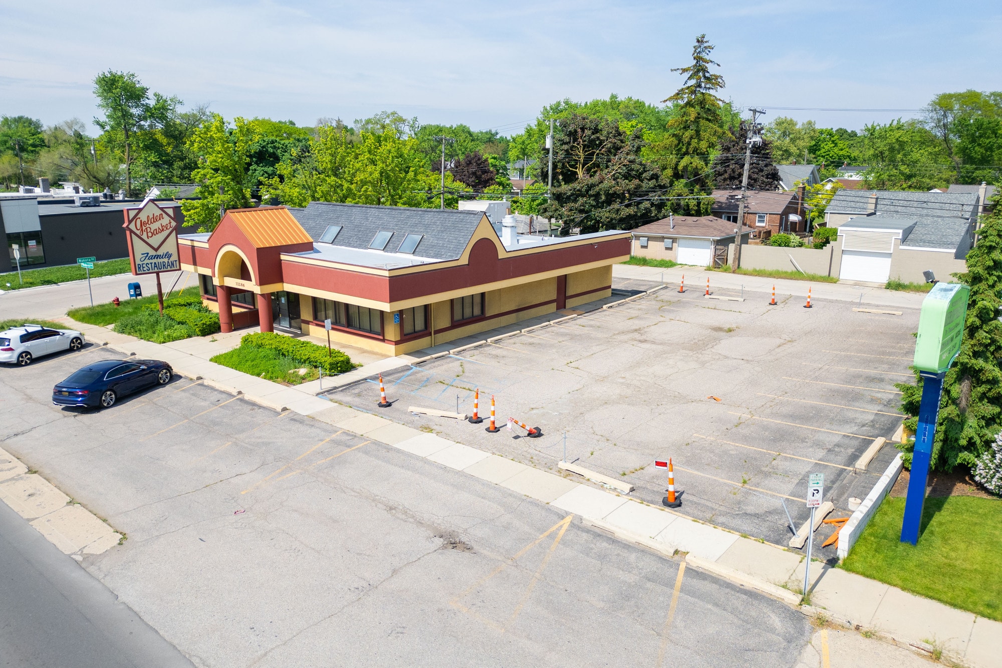 32302 Woodward Ave, Royal Oak, MI for Rent