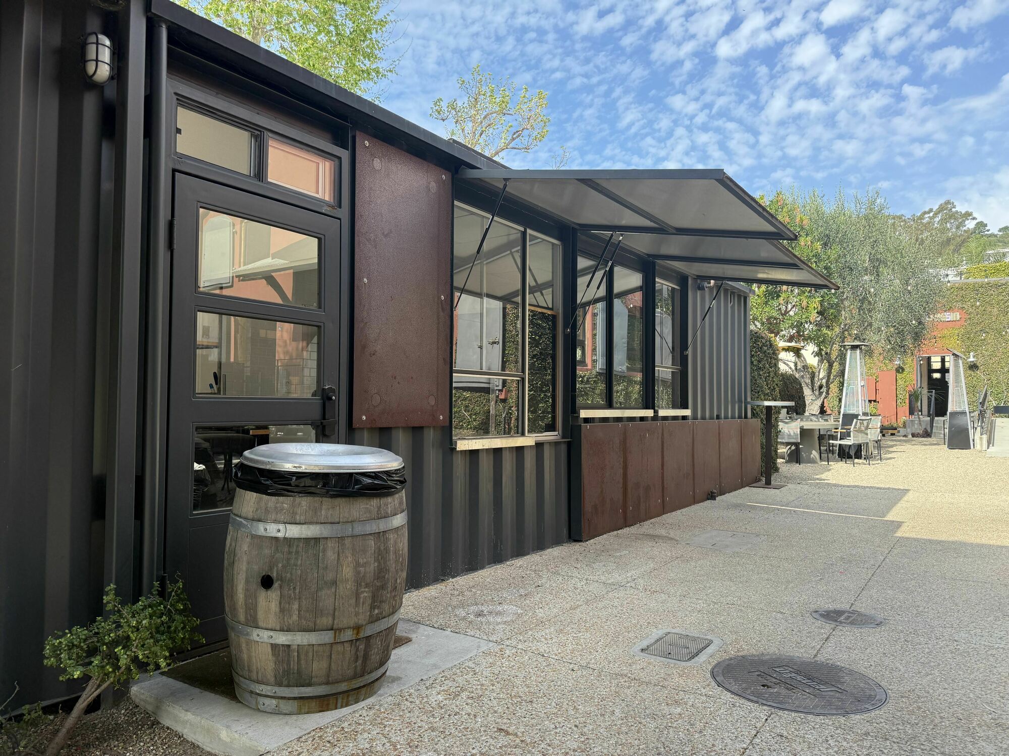 324 E Main St, Ventura, CA for Rent