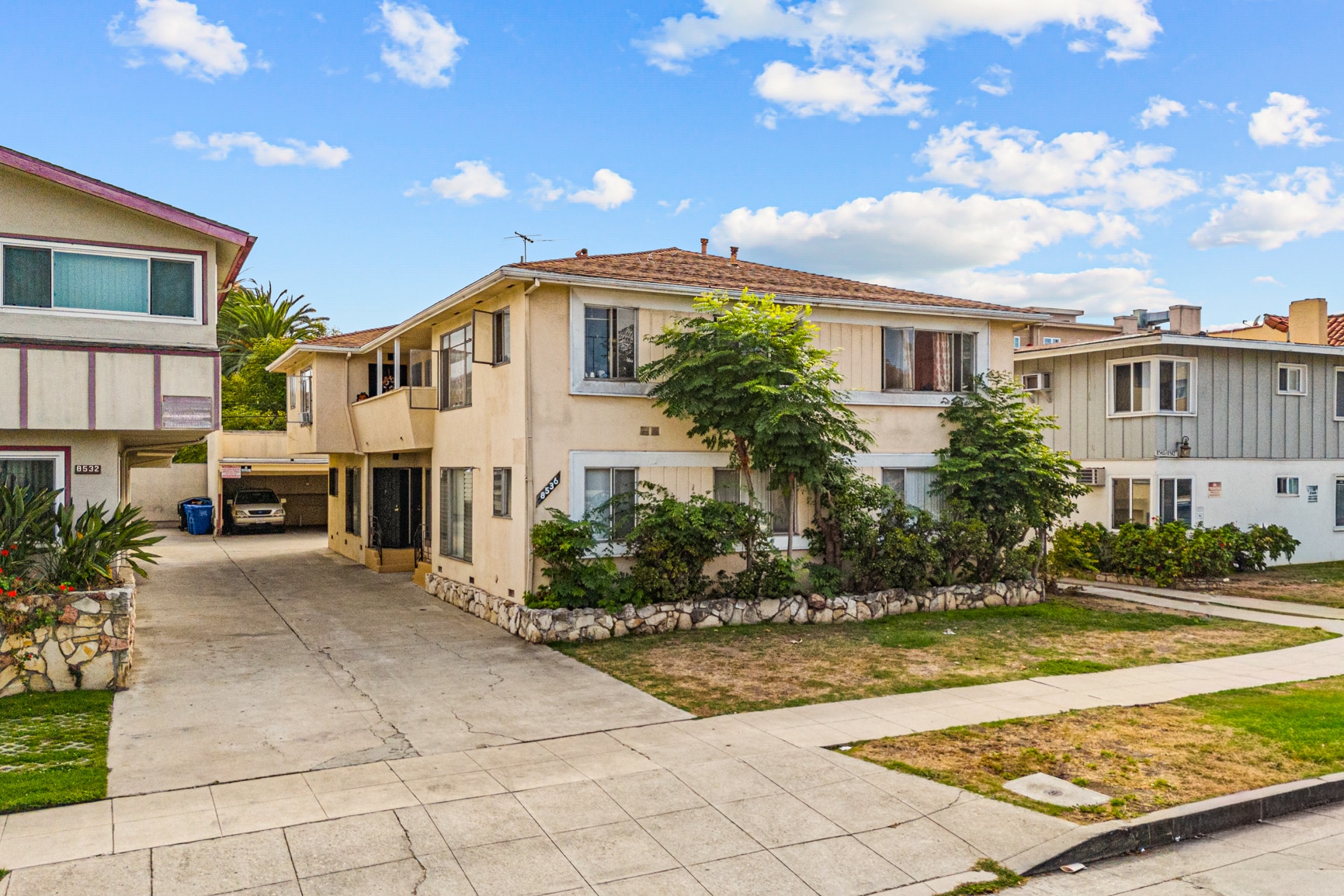 8536 Saturn St, Los Angeles, CA for Sale