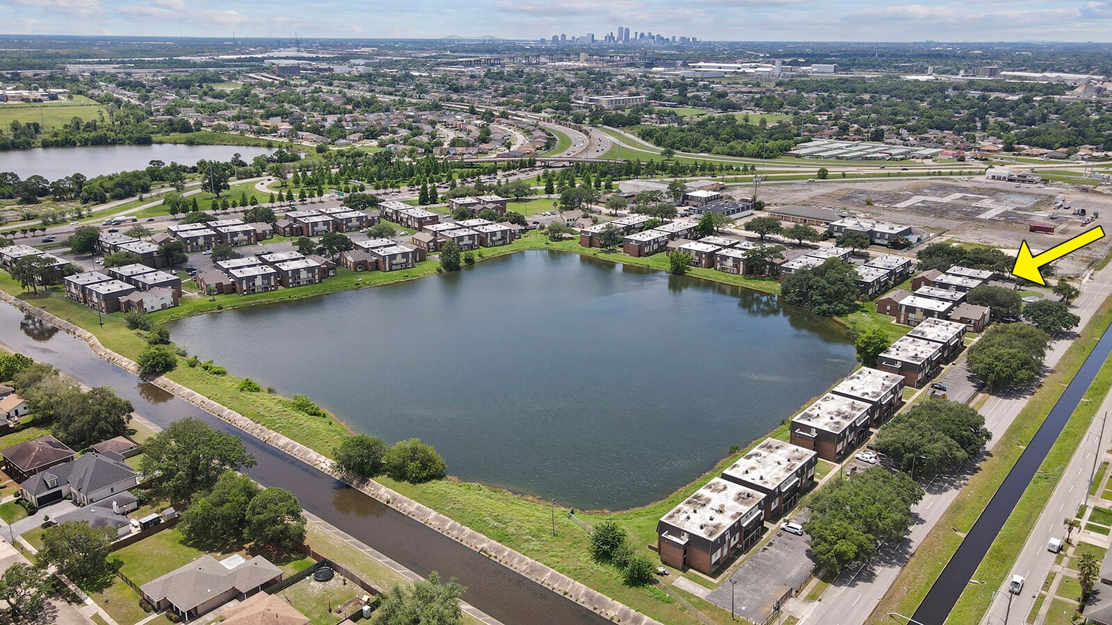 7001 Martin Dr, New Orleans, LA for Sale