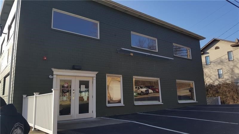 10320 Center Hwy, Irwin, PA for Rent