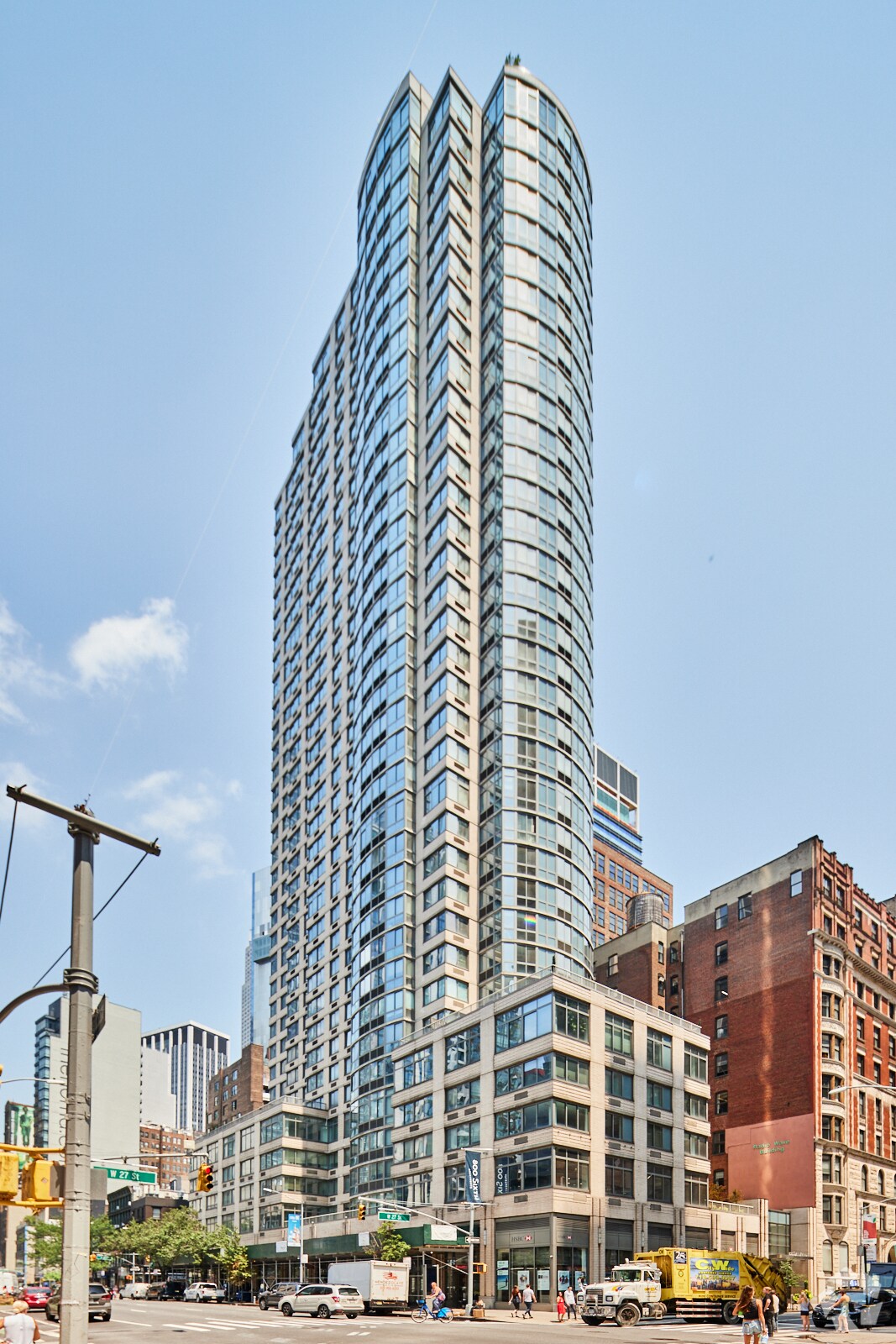 800 6th Ave, New York, NY for Rent