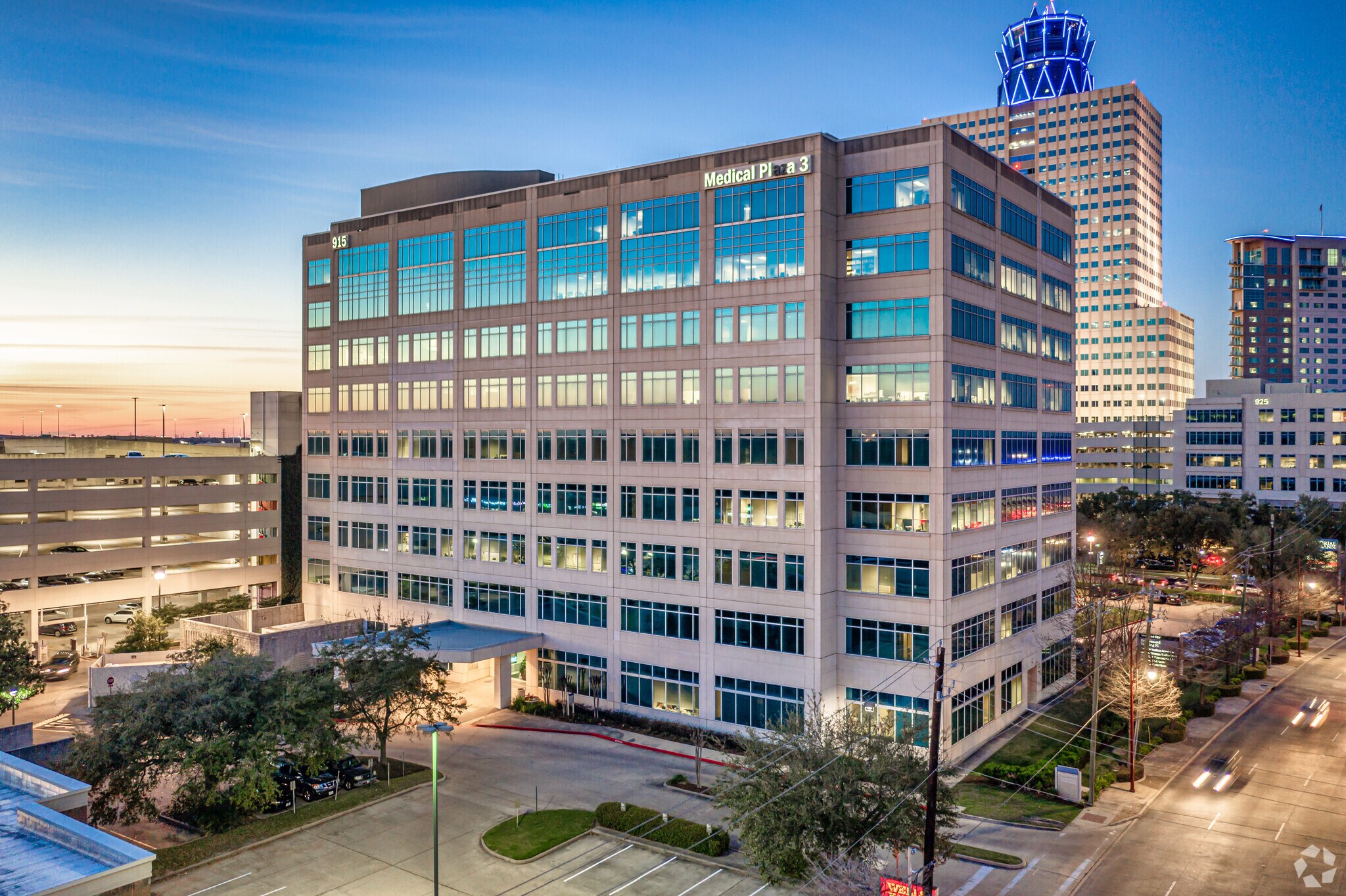 915 Gessner Rd, Houston, TX for Rent