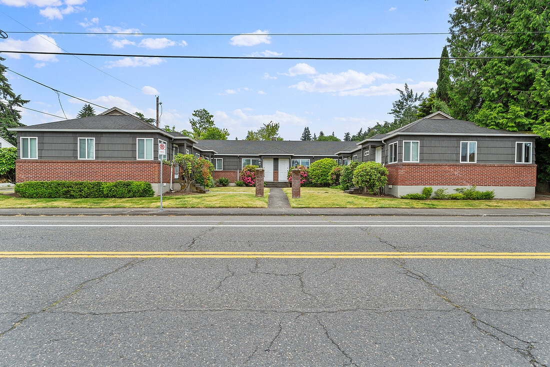 7222 E Burnside St, Portland, OR for Sale
