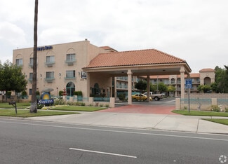 Riverside, CA Apartments - 10545 Magnolia Ave