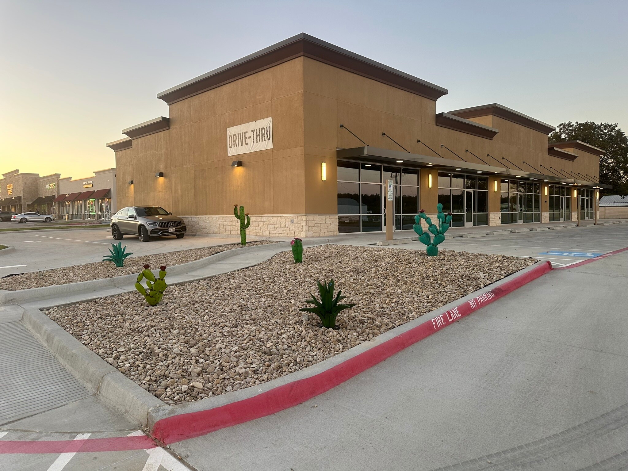 933 N FM 1821 Rd, Mineral Wells, TX for Rent