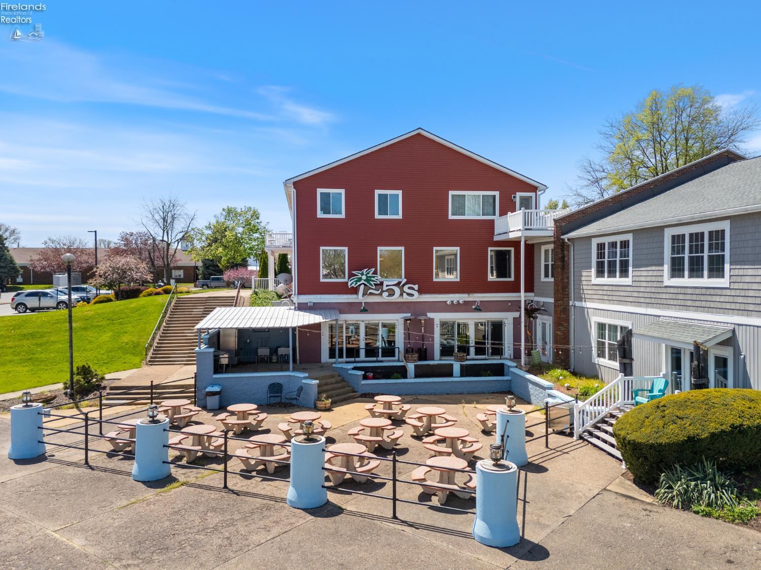 356 Main St, Huron, OH for Sale