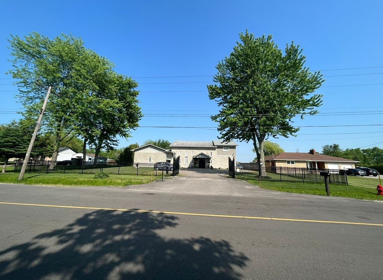 1059 Glancaster Rd, Hamilton, ON for Sale