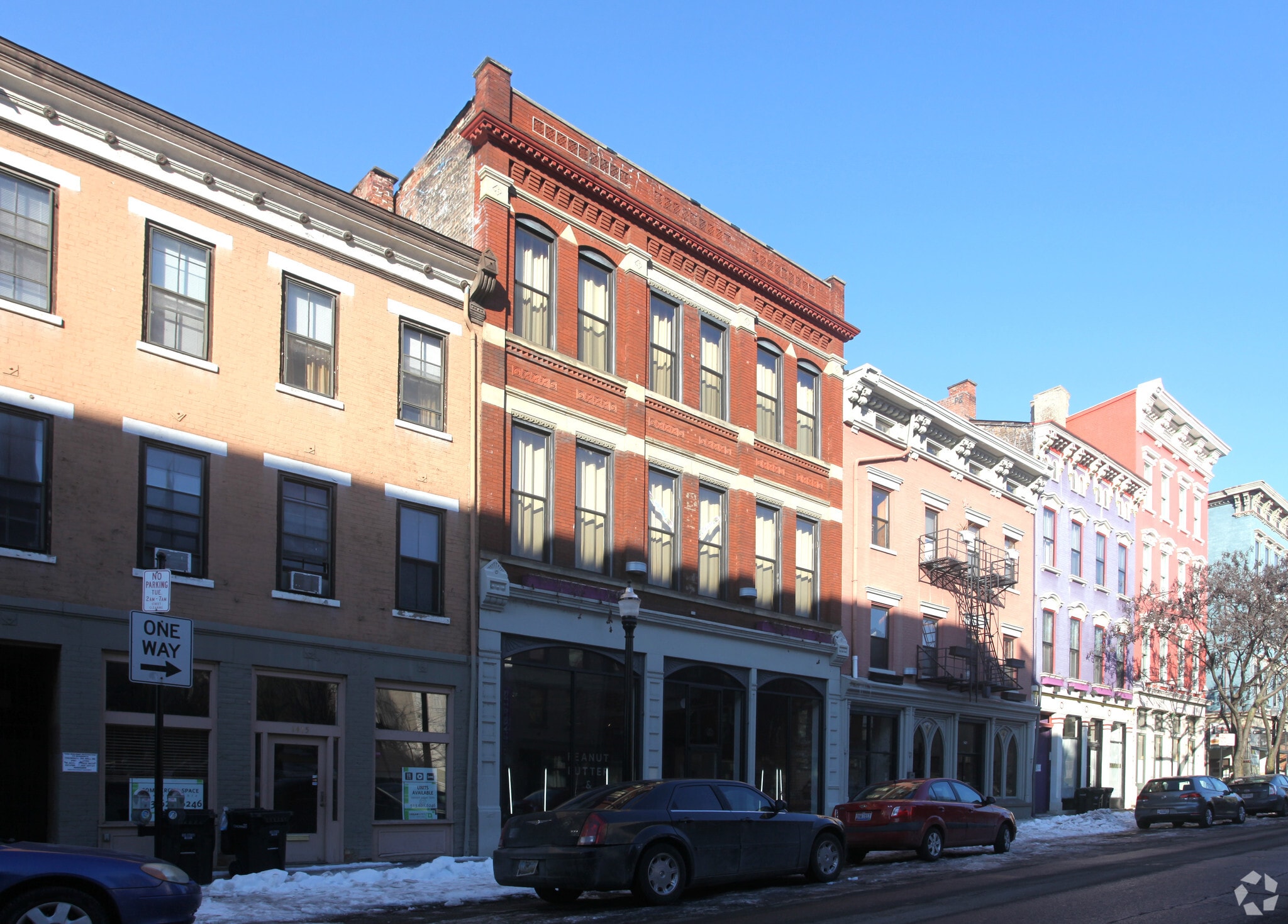 1417 Main St, Cincinnati, OH for Rent