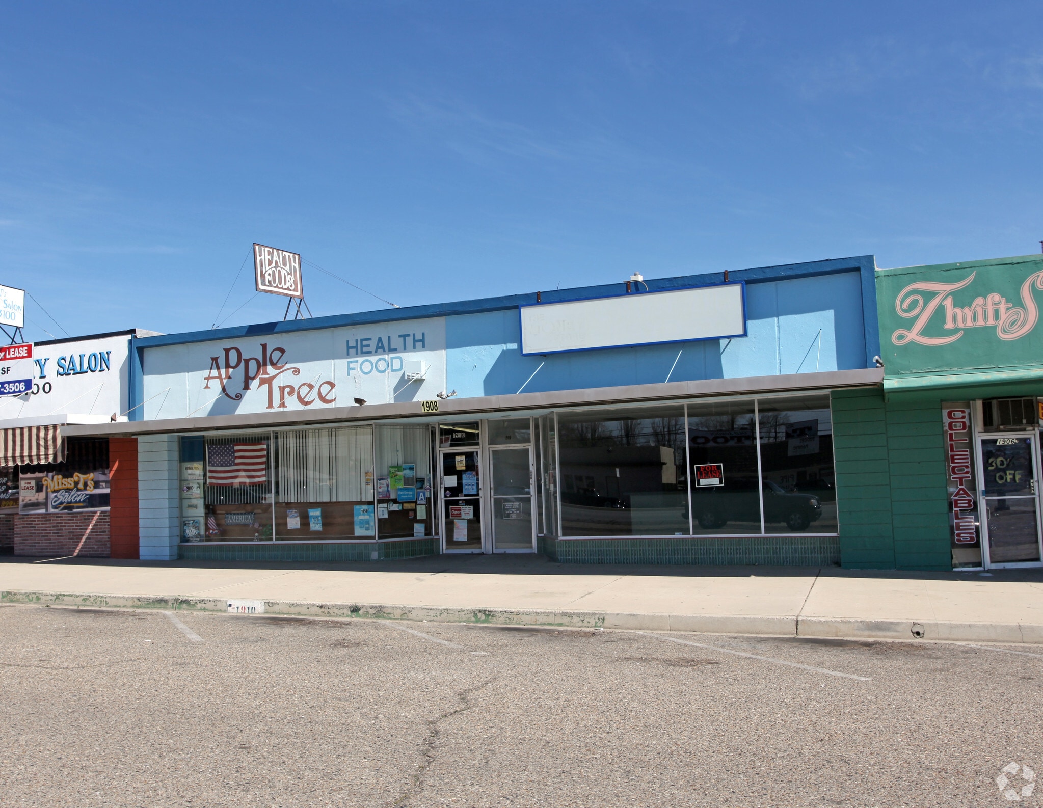 1908-1910 N Chester Ave, Bakersfield, CA for Sale