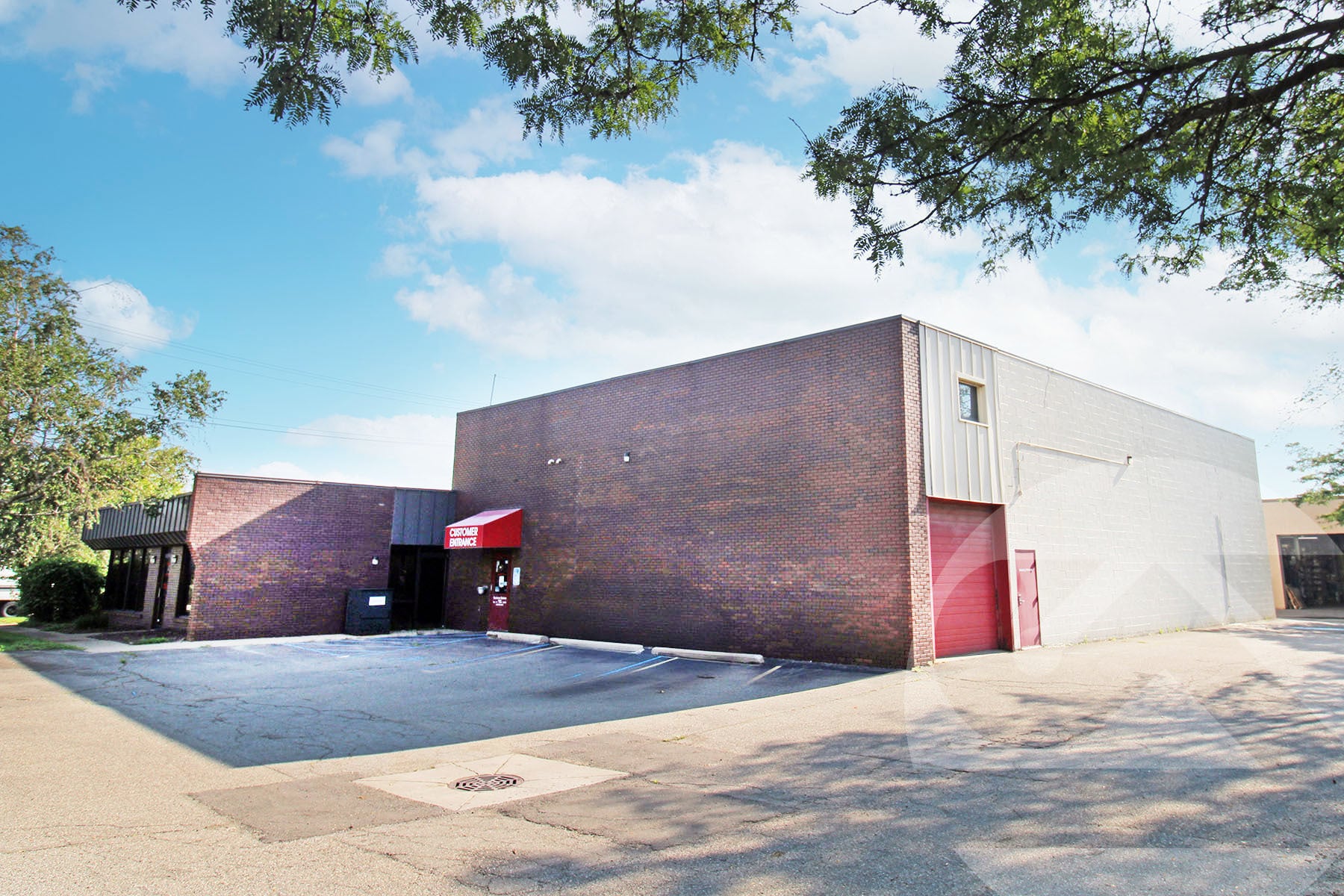 13400 Newburgh Rd, Livonia, MI for Sale