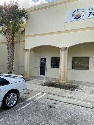 West Palm Beach, FL undefined - 581 105th Ave N