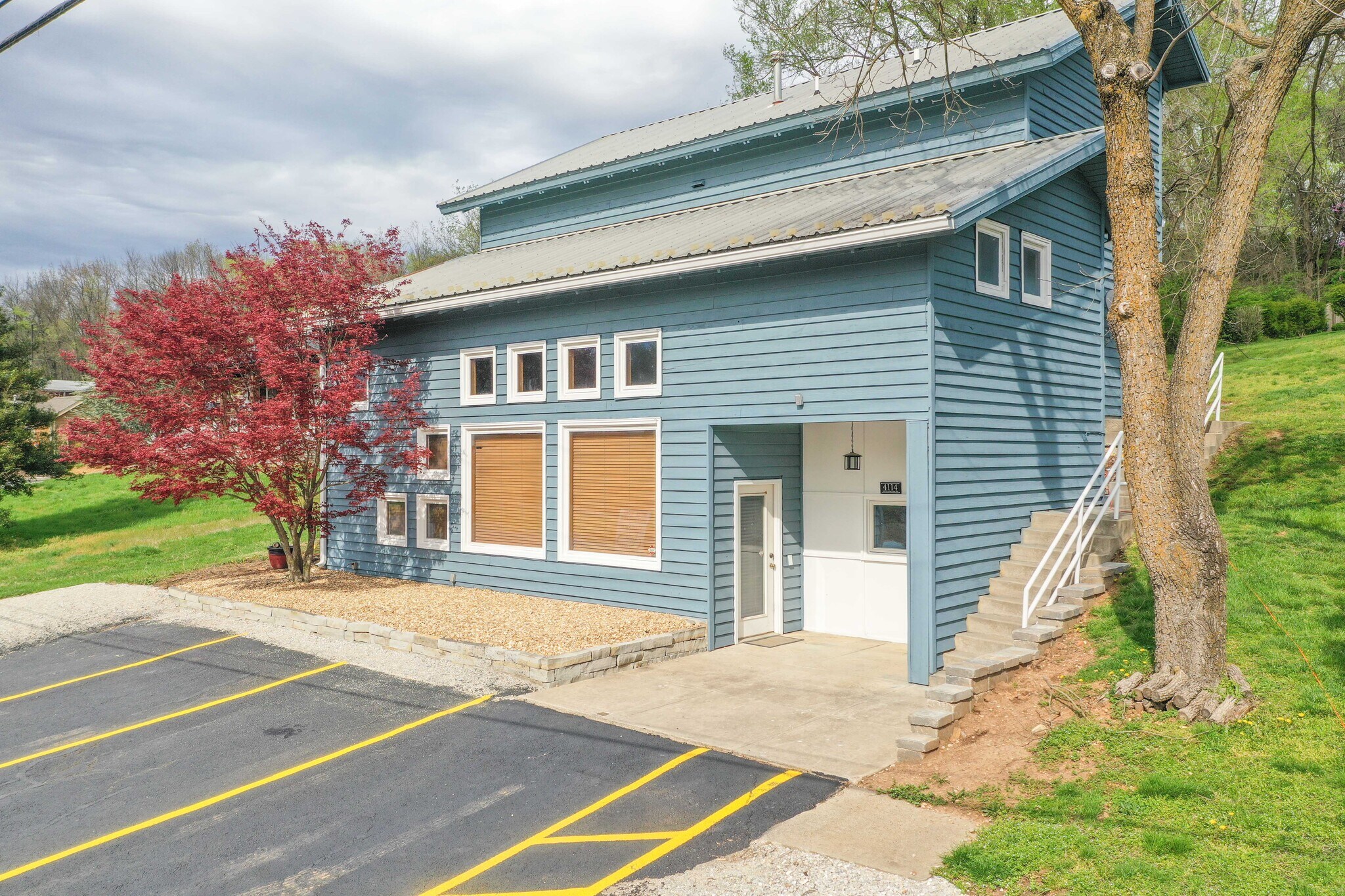 4114 S Lone Pine Ave, Springfield, MO for Sale