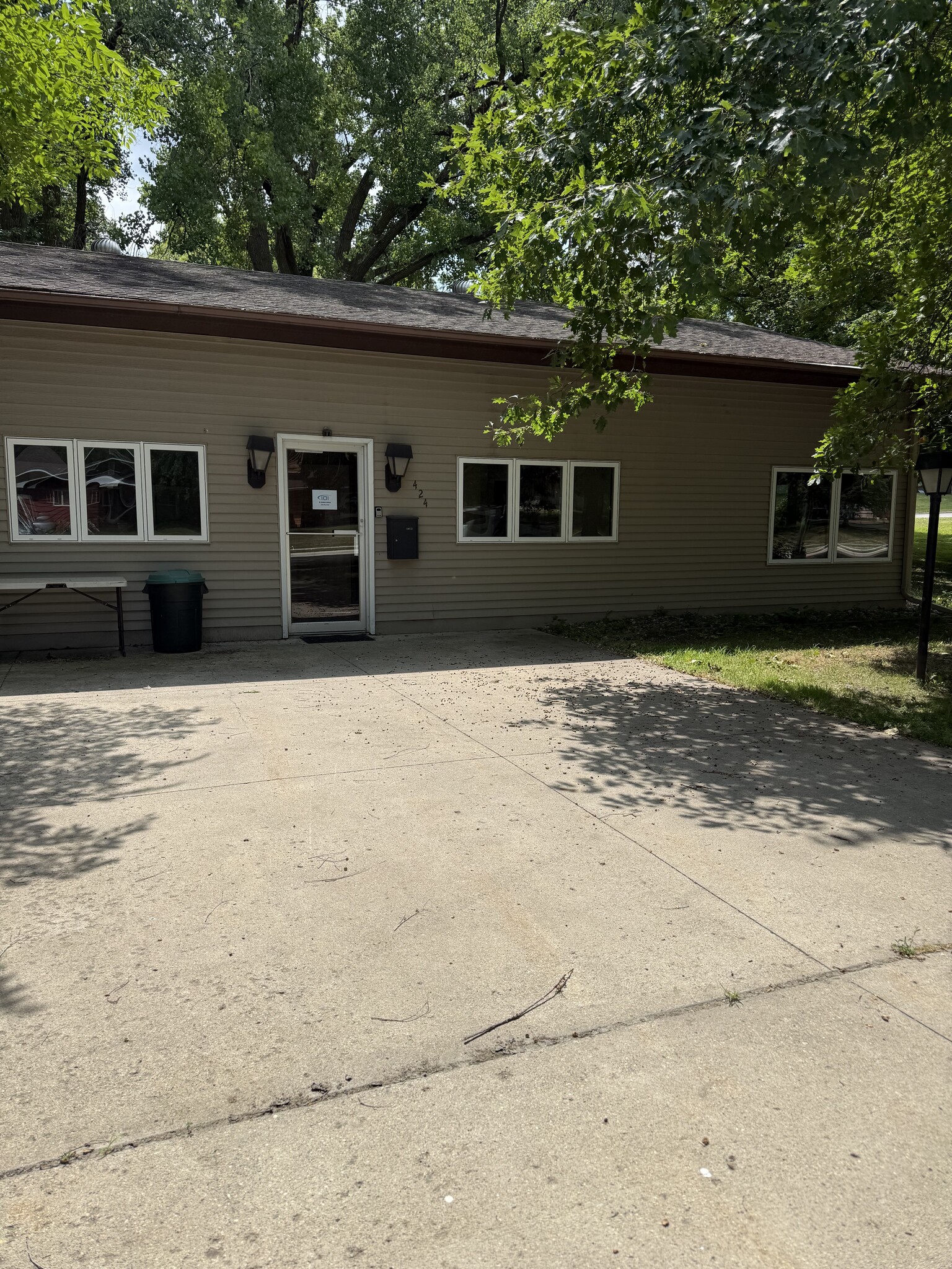 424 E Mill Ave, Pelican Rapids, MN for Rent