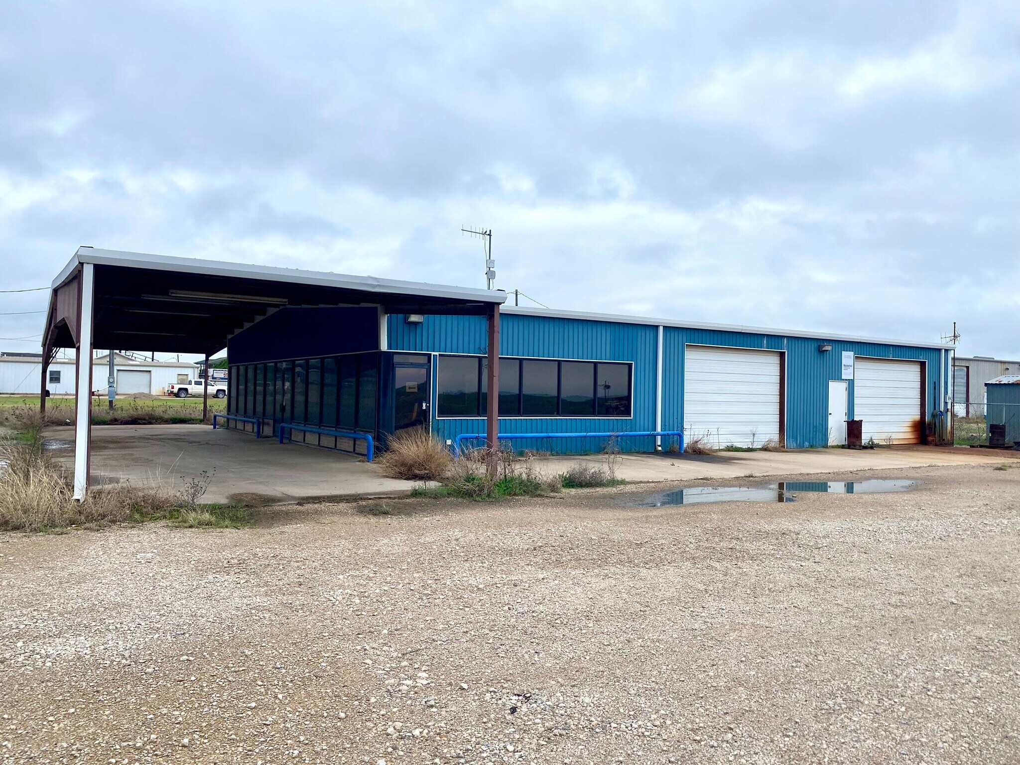 902 S Main St, Jacksboro, TX for Rent