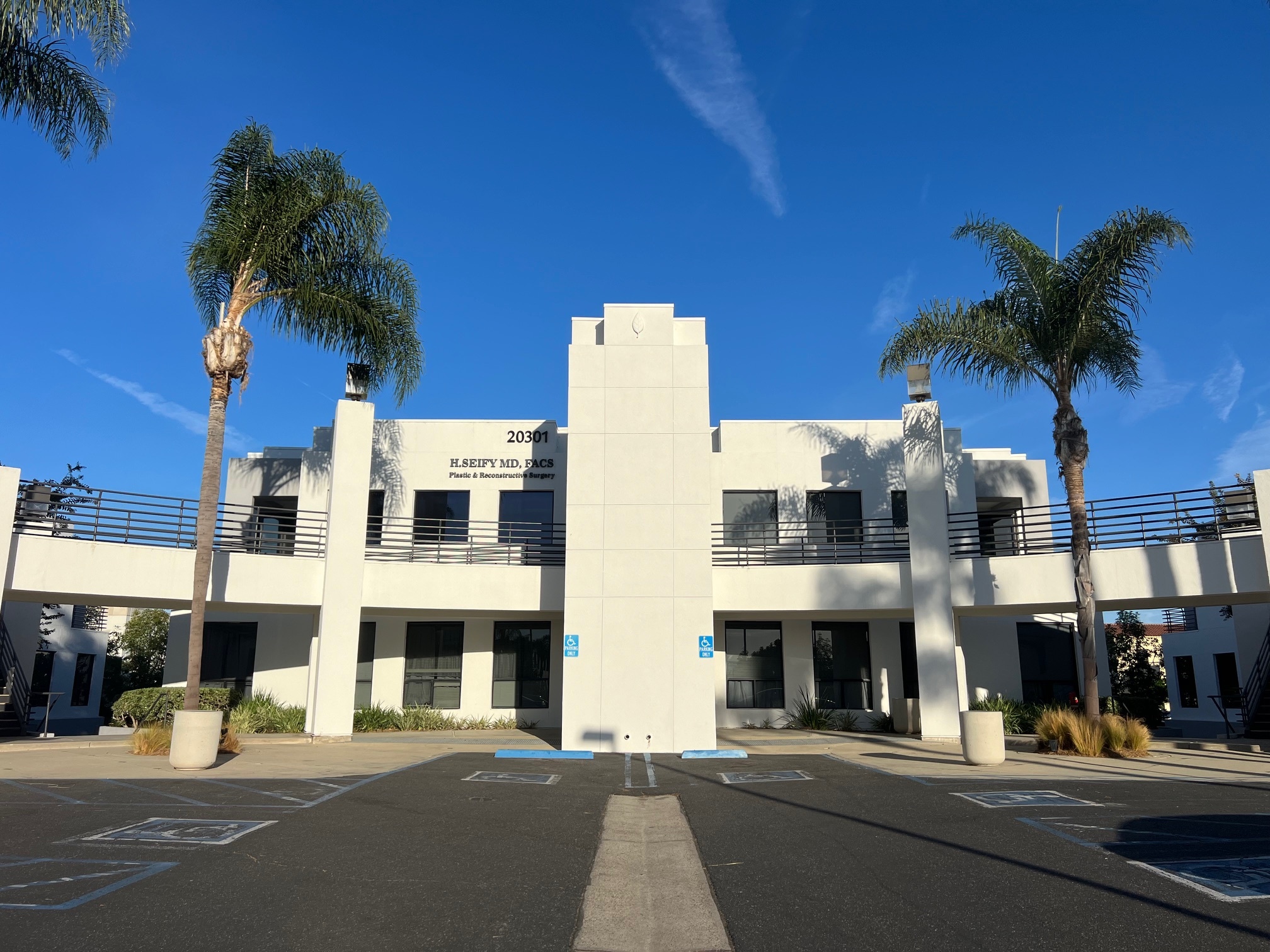 20281 Birch St, Newport Beach, CA for Rent