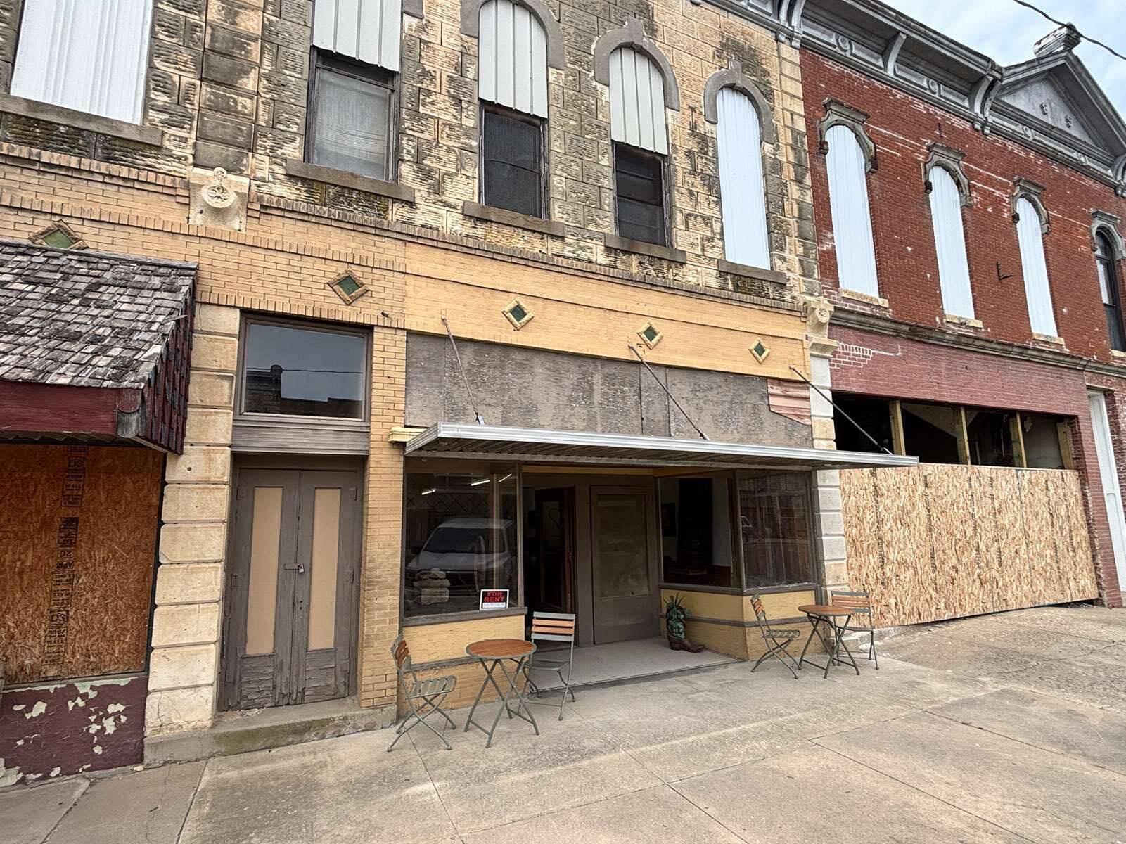 411 Main St, Florence, KS for Sale