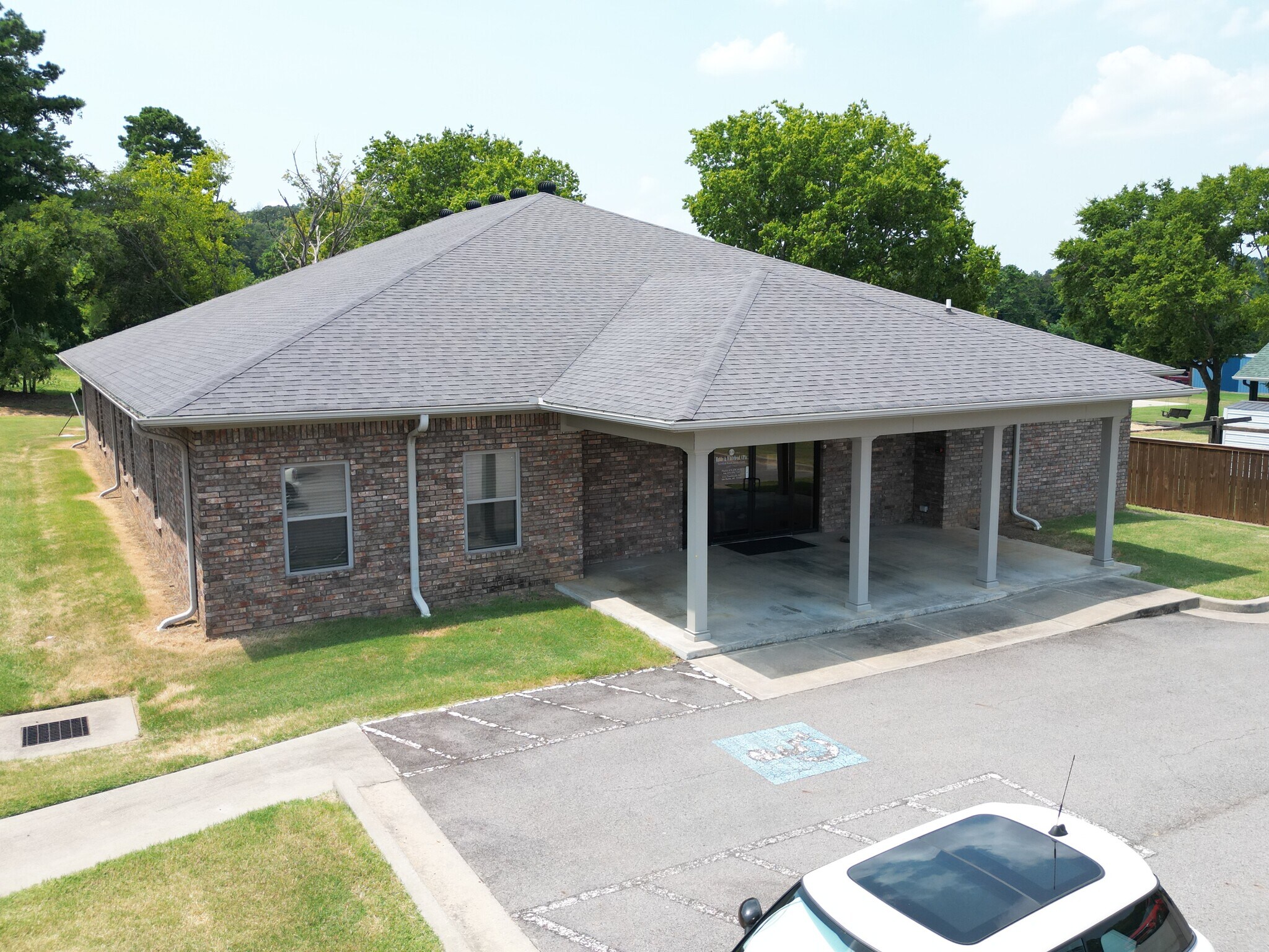 1111 Fayetteville Rd, Van Buren, AR for Rent