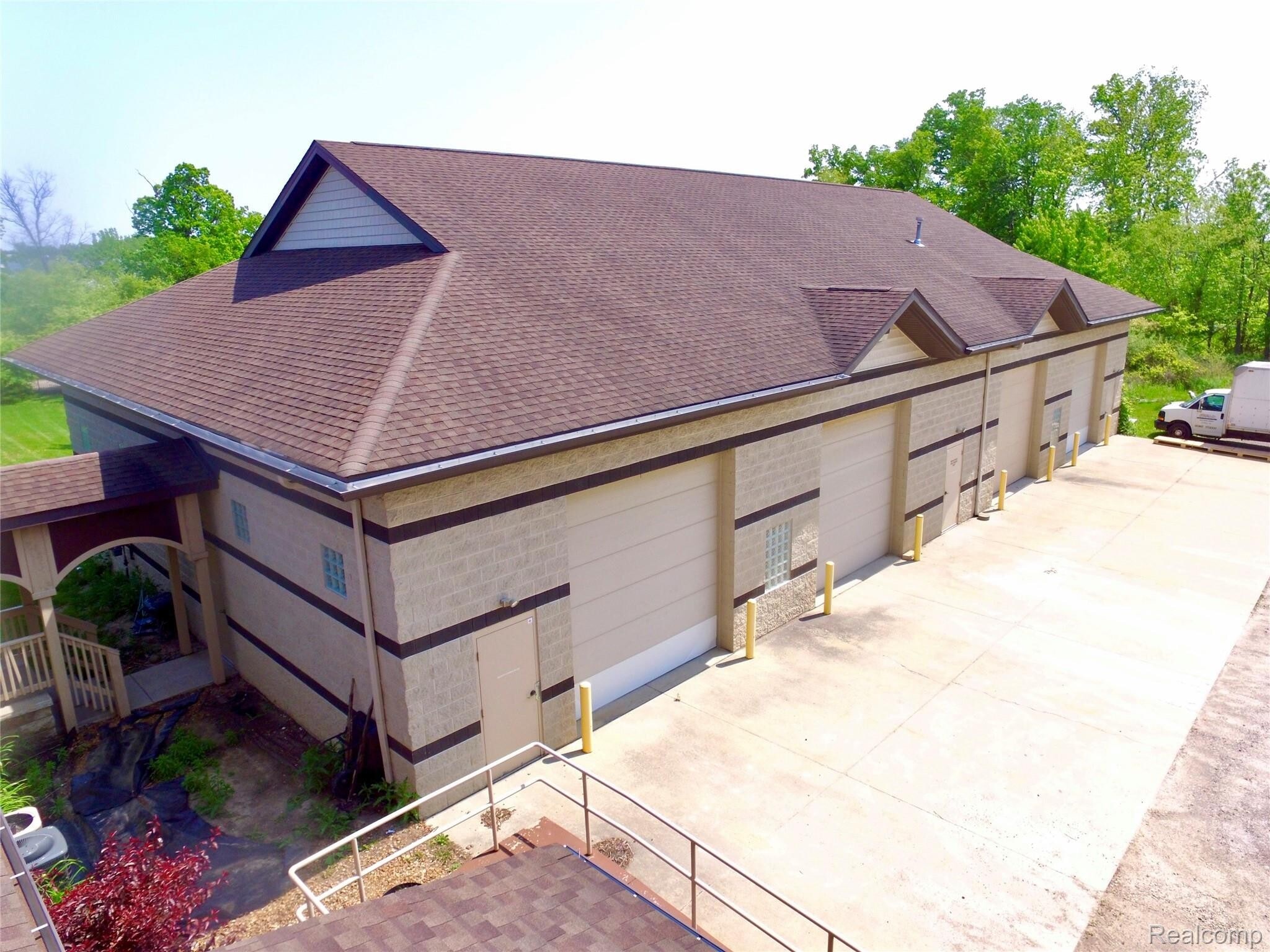 3845 W Grand River Ave, Howell, MI for Sale