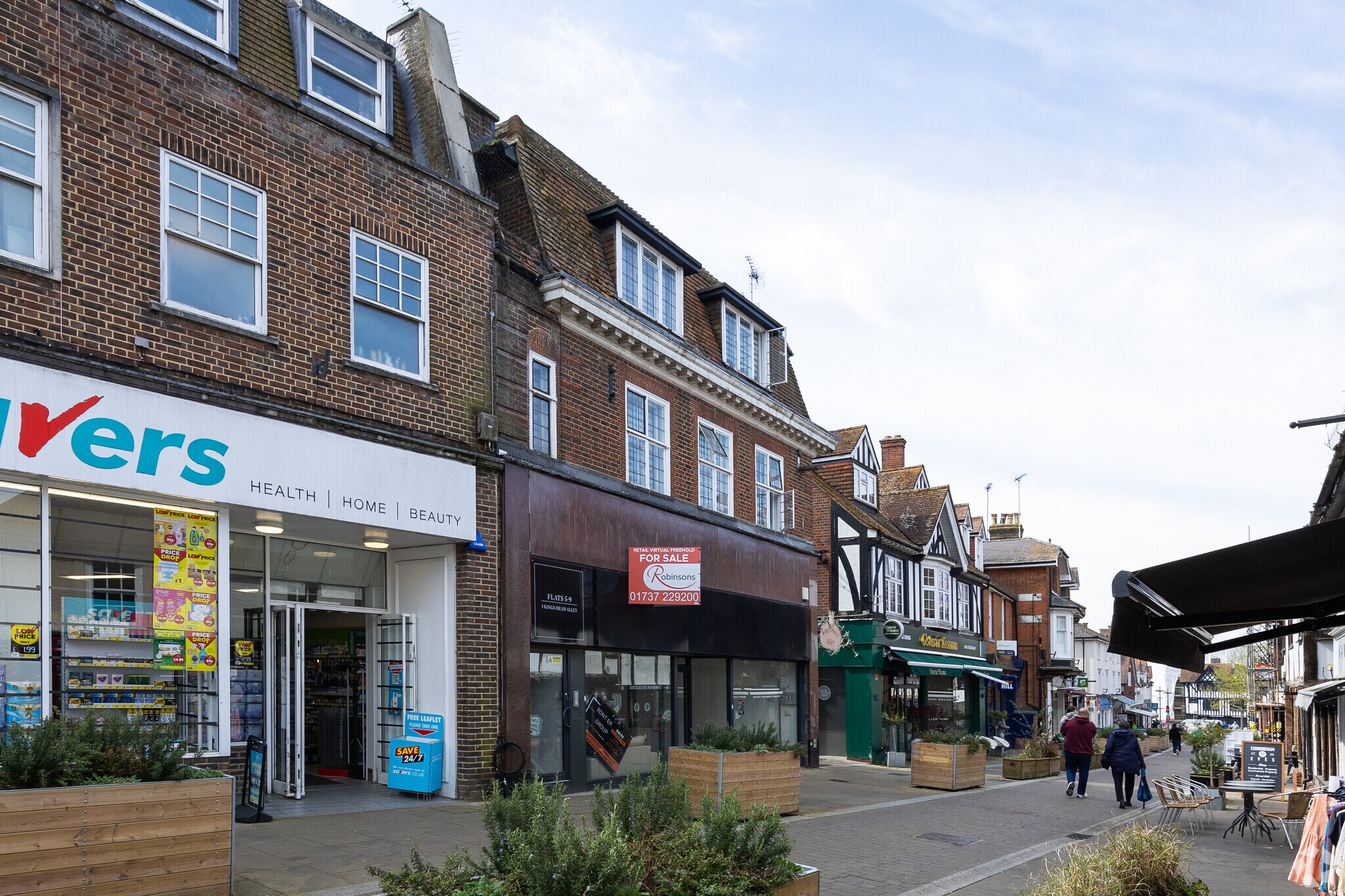 26 High St, Leatherhead, SRY for Sale