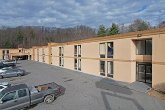 Mount Hope, WV Hospitality - 127 Ontario Dr