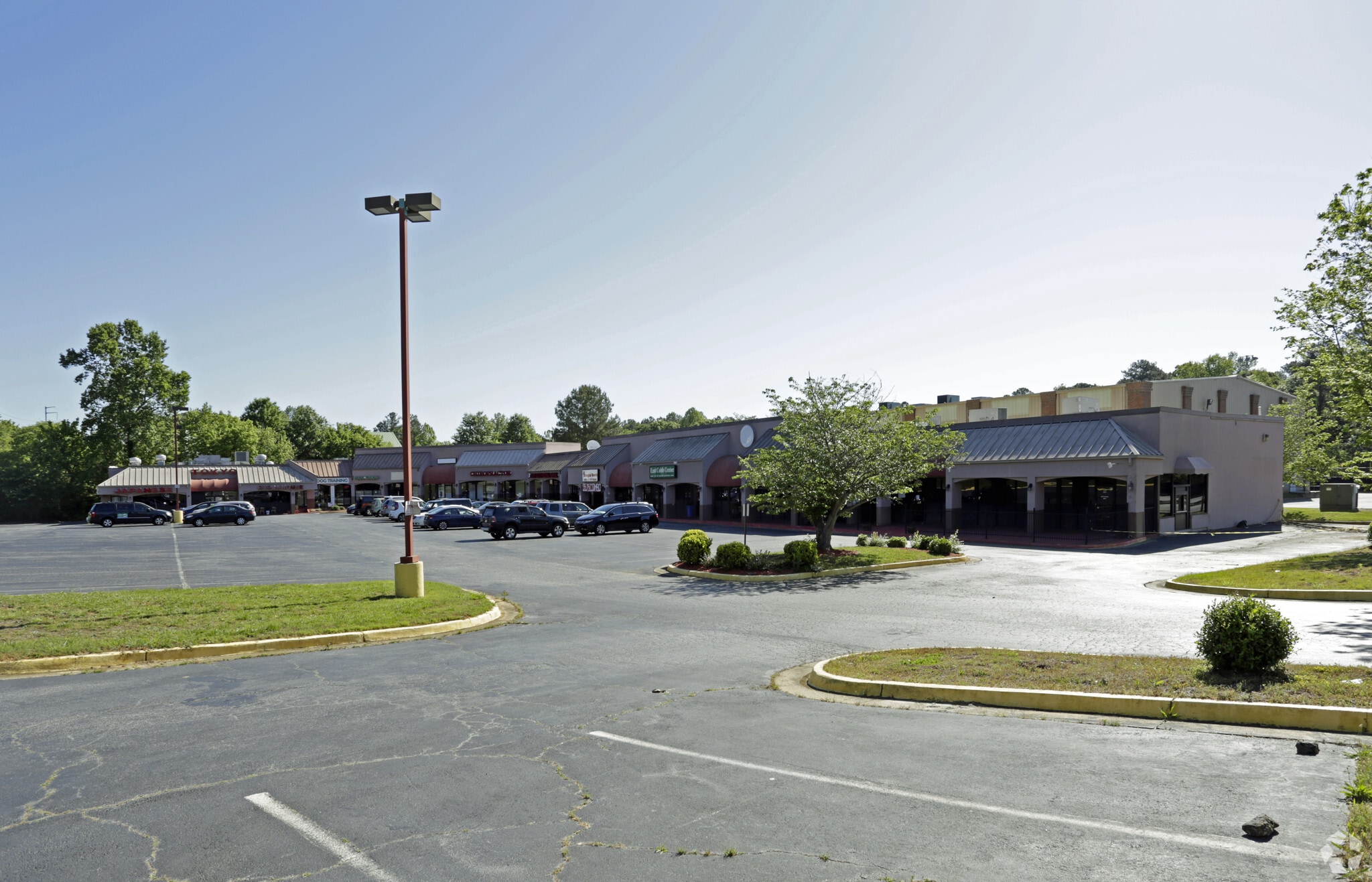 3920 Canton Rd, Marietta, GA for Rent