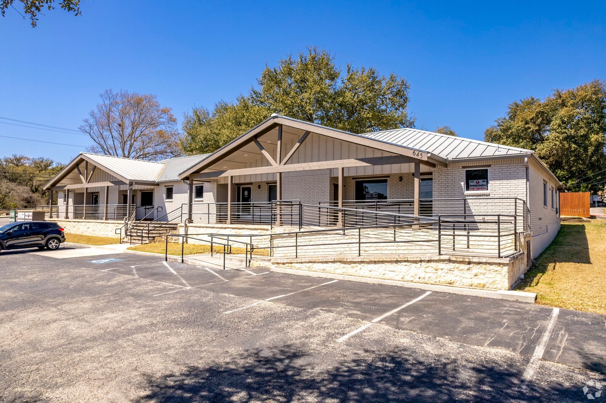 645 Floral Ave, New Braunfels, TX for Rent