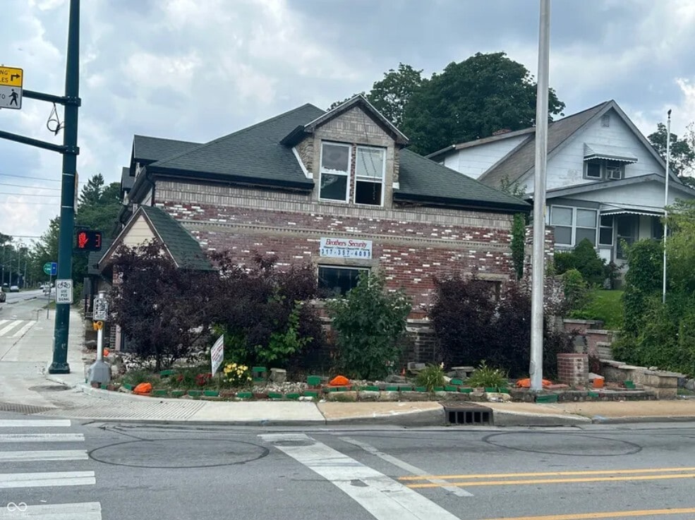5066 E Michigan St, Indianapolis, IN for Sale