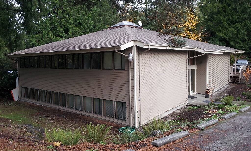 724 Ericksen Ave NE, Bainbridge Island, WA for Rent