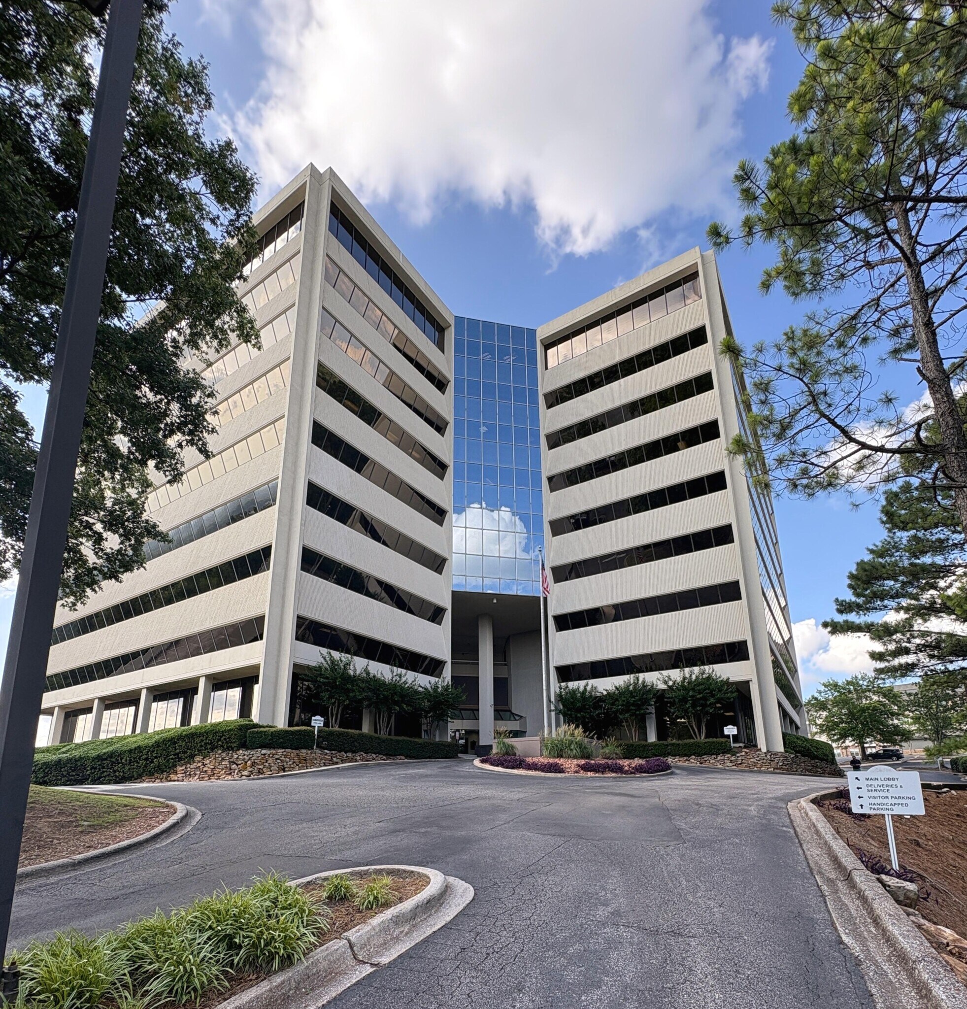 600 Beacon Pkwy W, Birmingham, AL for Rent