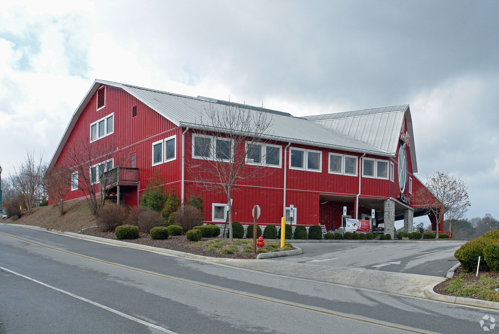 1080 W Main St, Abingdon, VA for Sale