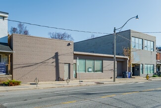 Toronto, ON Storefront - 914 Eastern Ave