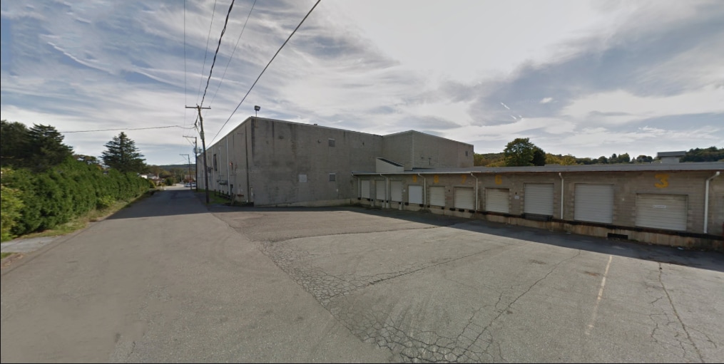 40 S Third St, Walnutport, PA for Rent