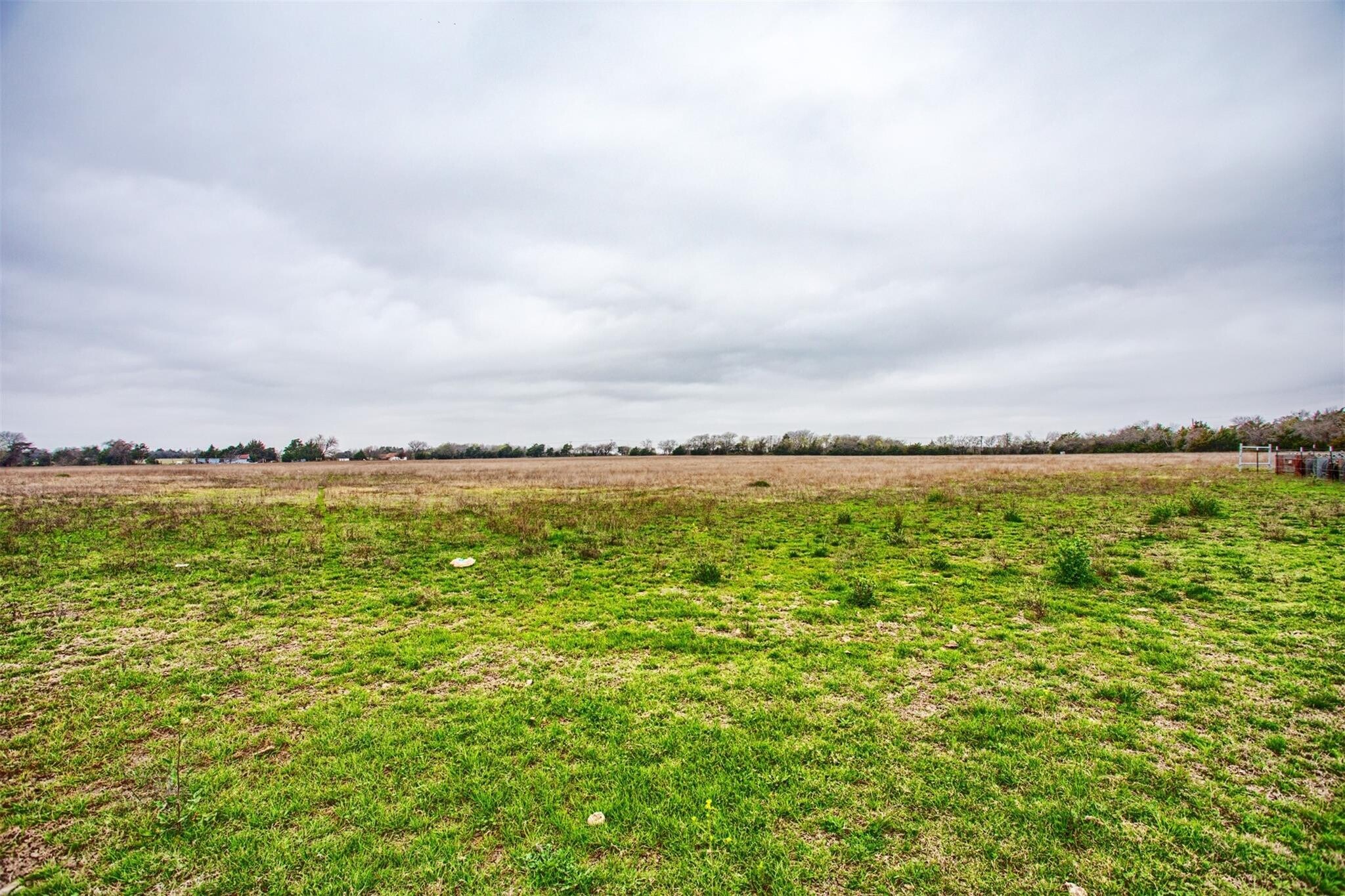 1414 S Bluegrove Rd, Lancaster, TX for Sale