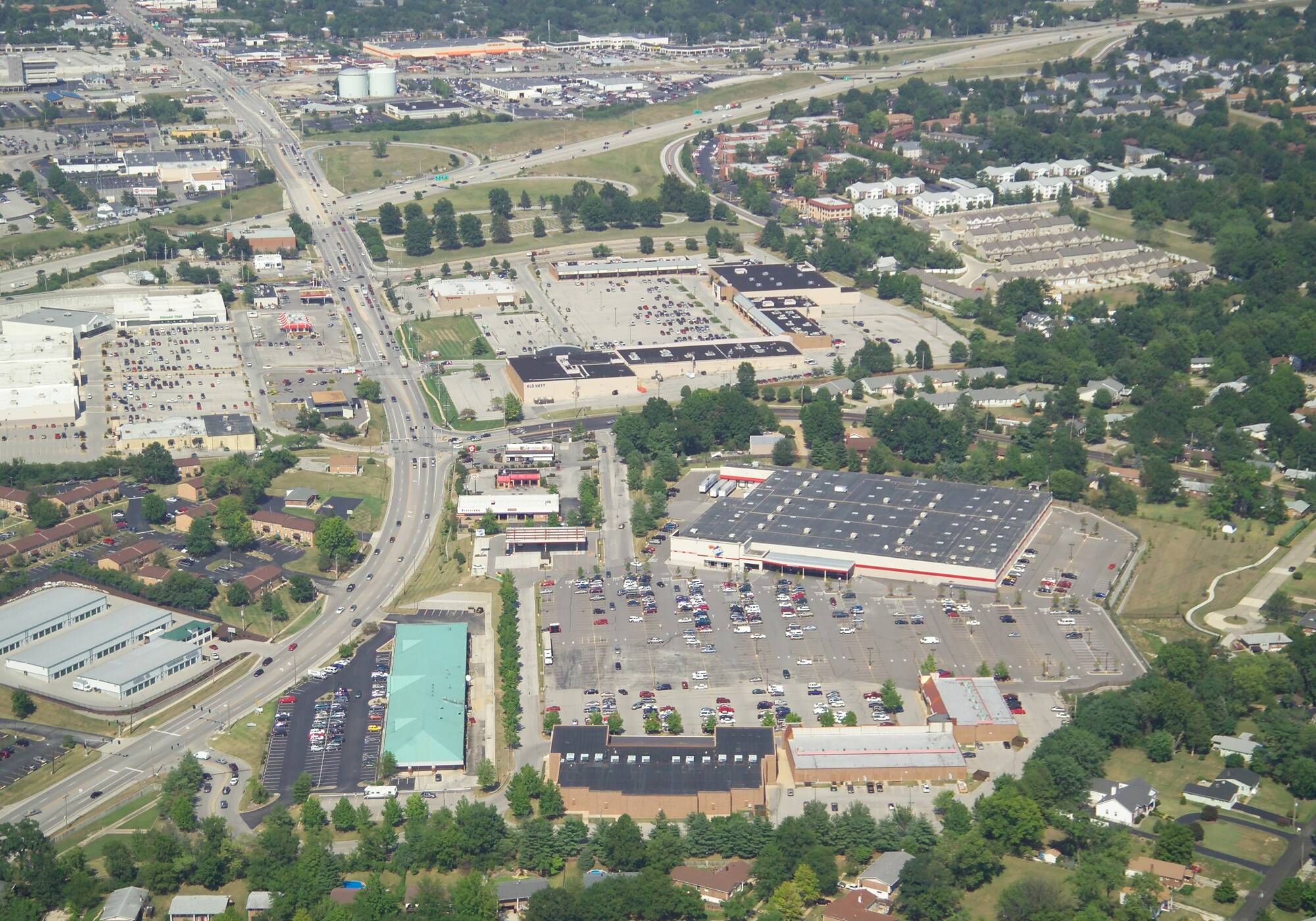 45324566 Lemay Ferry Rd Saint Louis, MO 63125 Shopping Center