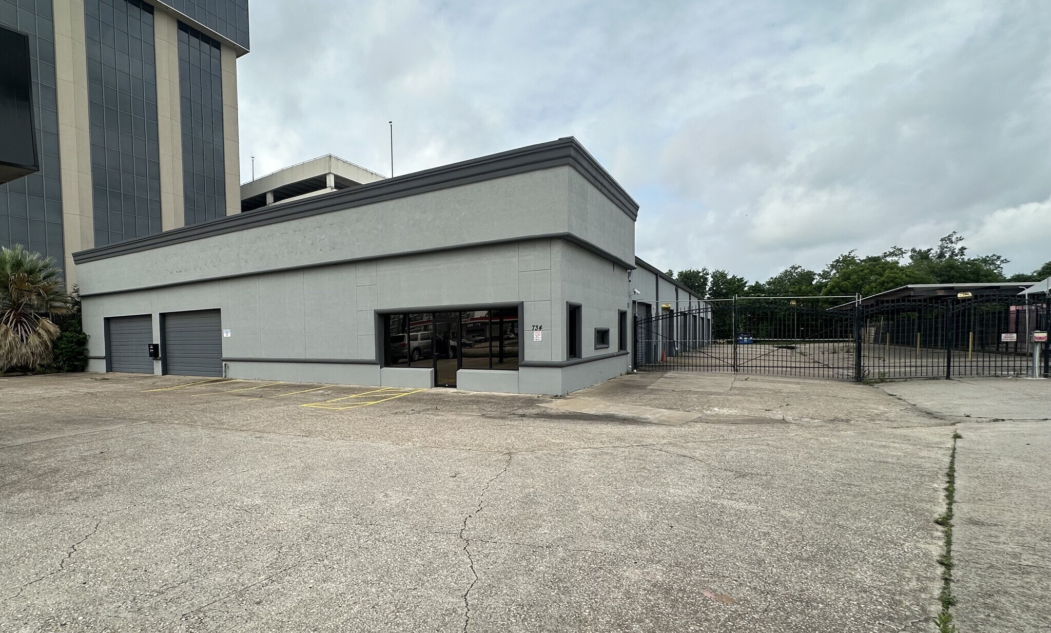 734 S Hwy 6, Houston, TX for Rent