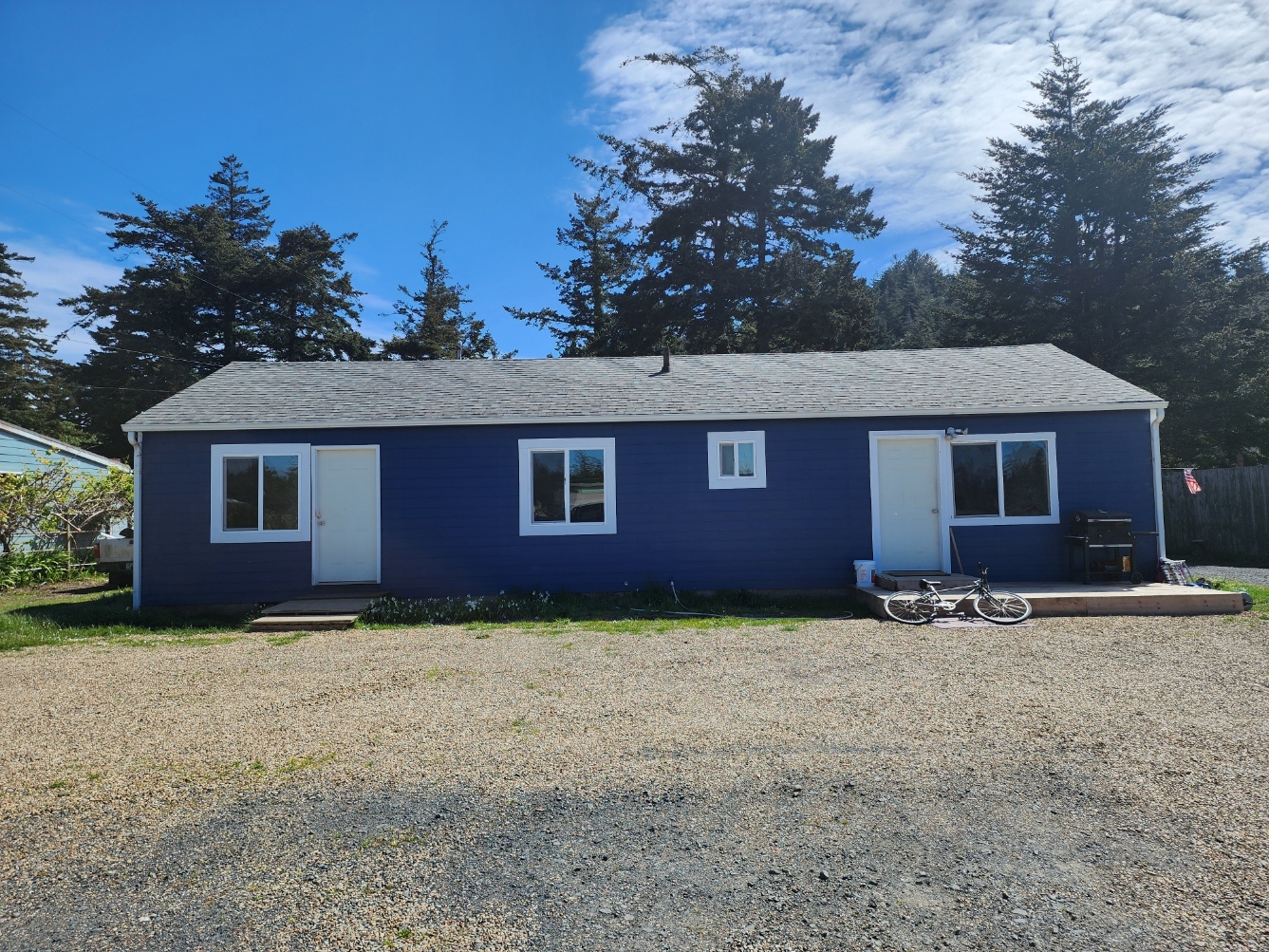 819 12th St, Port Orford, OR for Sale