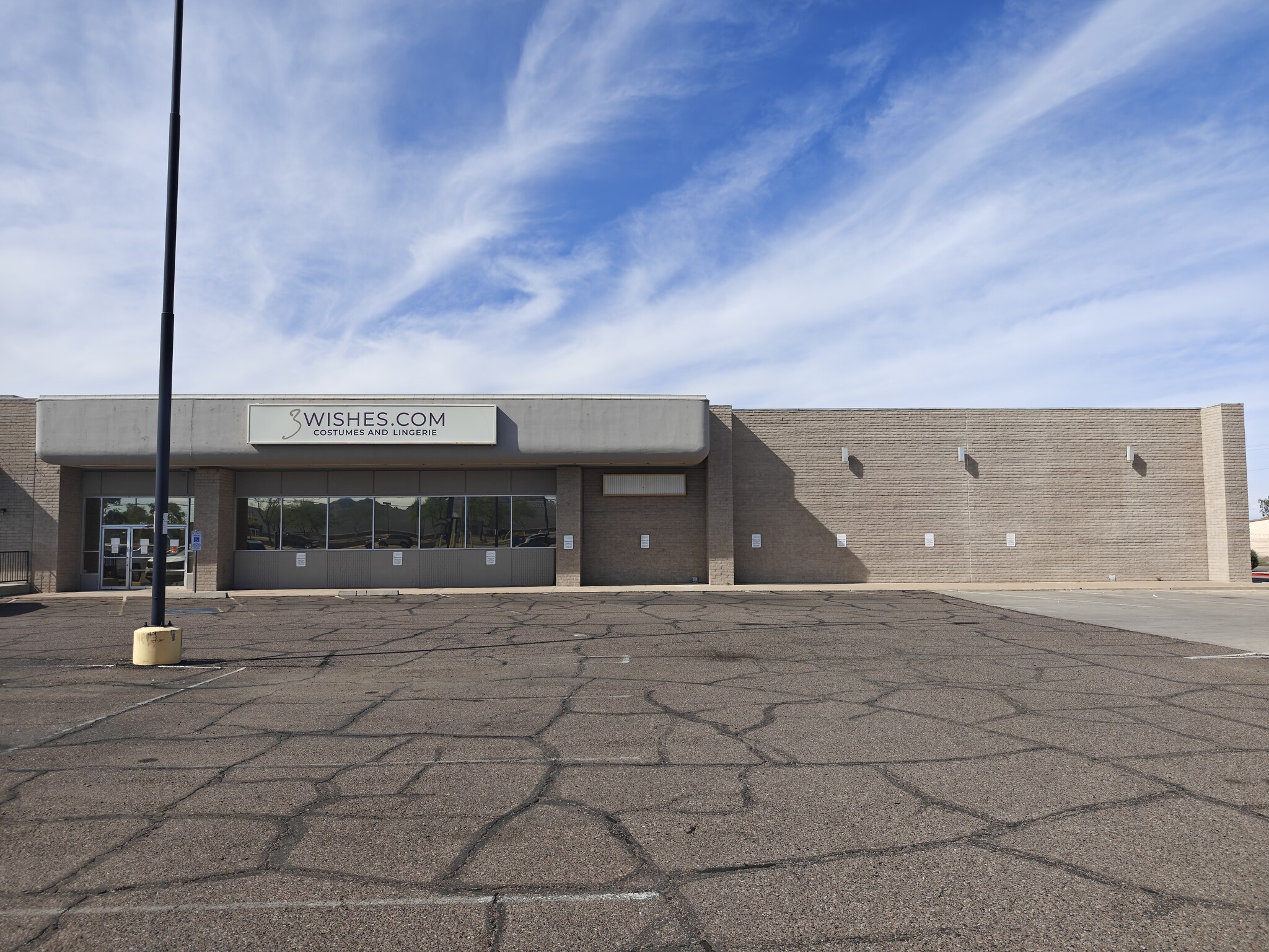 3216 E Cactus Rd, Phoenix, AZ for Rent