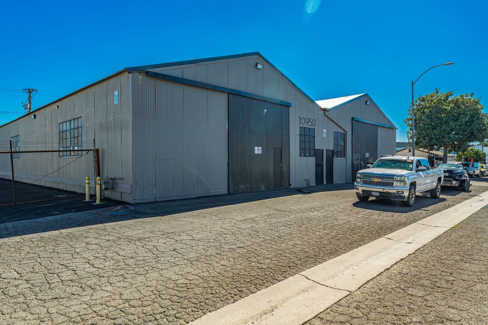 10950 Vulcan St, South Gate, CA for Sale
