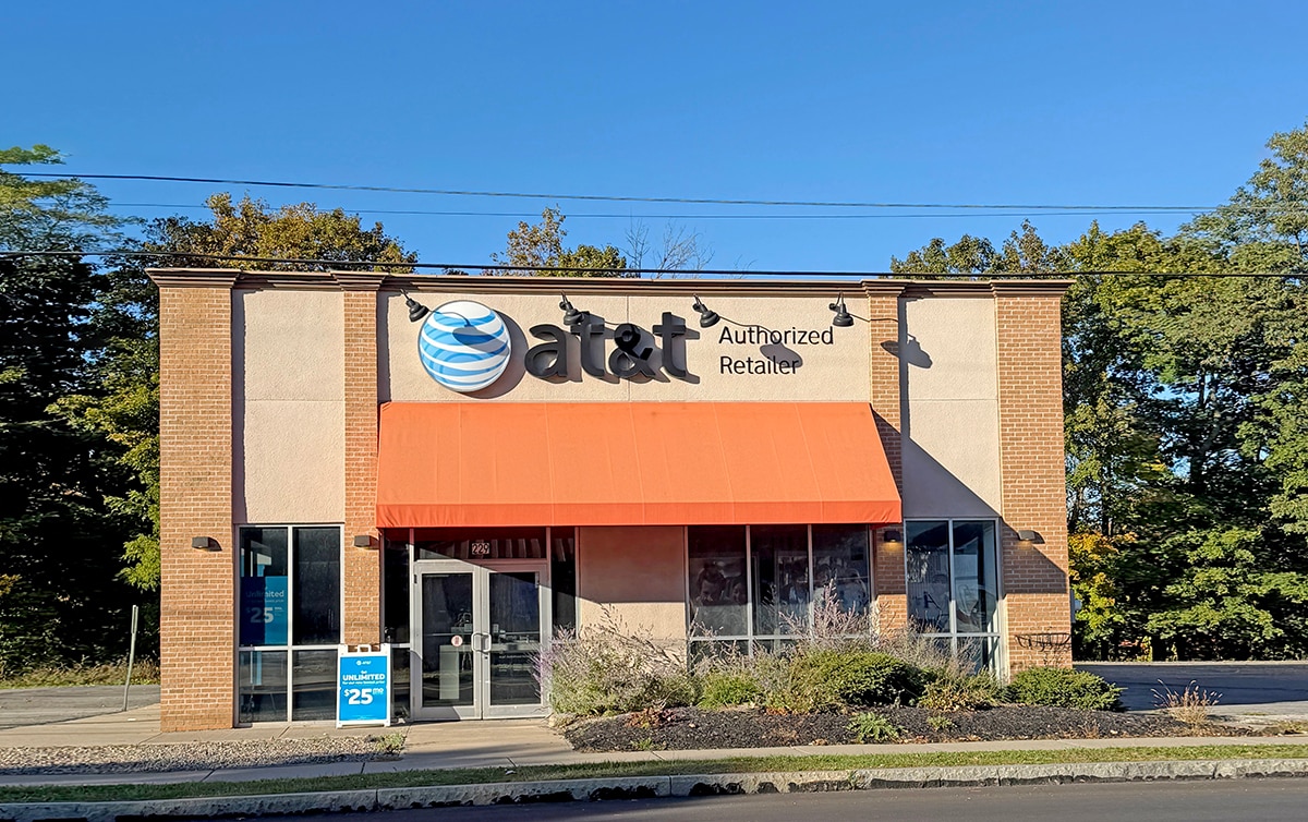 229 W Union St, Newark, NY for Sale