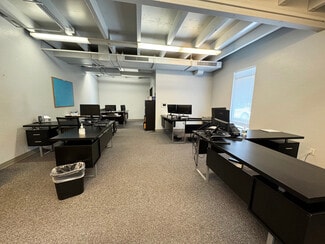 Fresno, CA Coworking Space - 4949 E. Kings Canyon Blvd