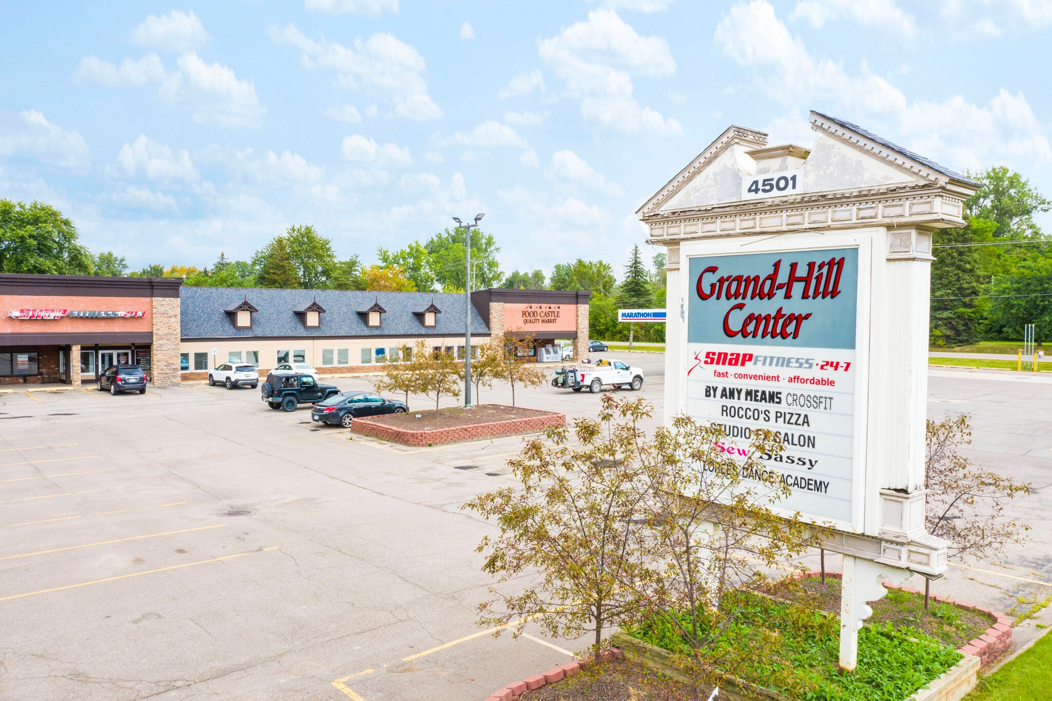 4501 E Hill Rd, Grand Blanc, MI for Sale