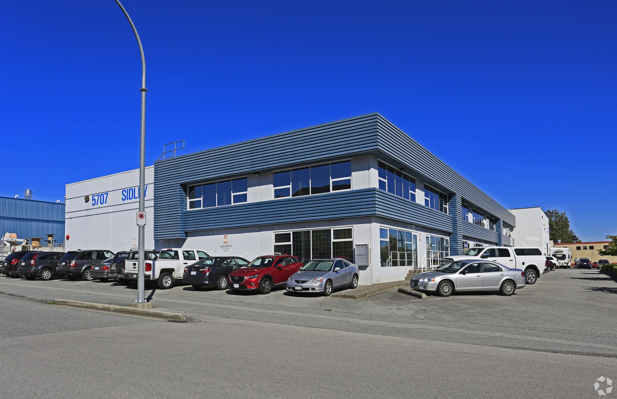 5707 Sidley St, Burnaby, BC for Rent