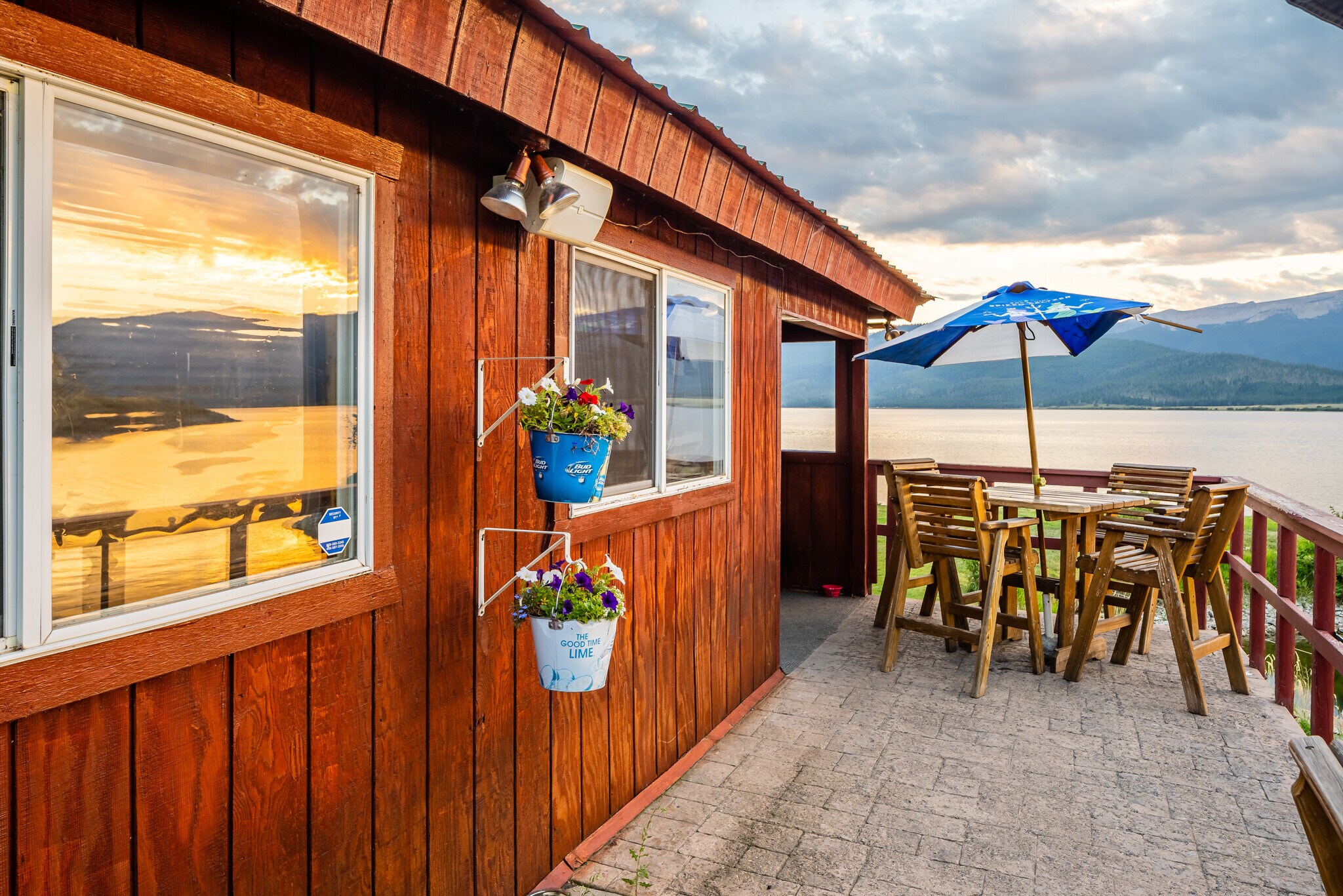 15400 Hebgen Lake Rd West Yellowstone, MT 59758 Retail Property for