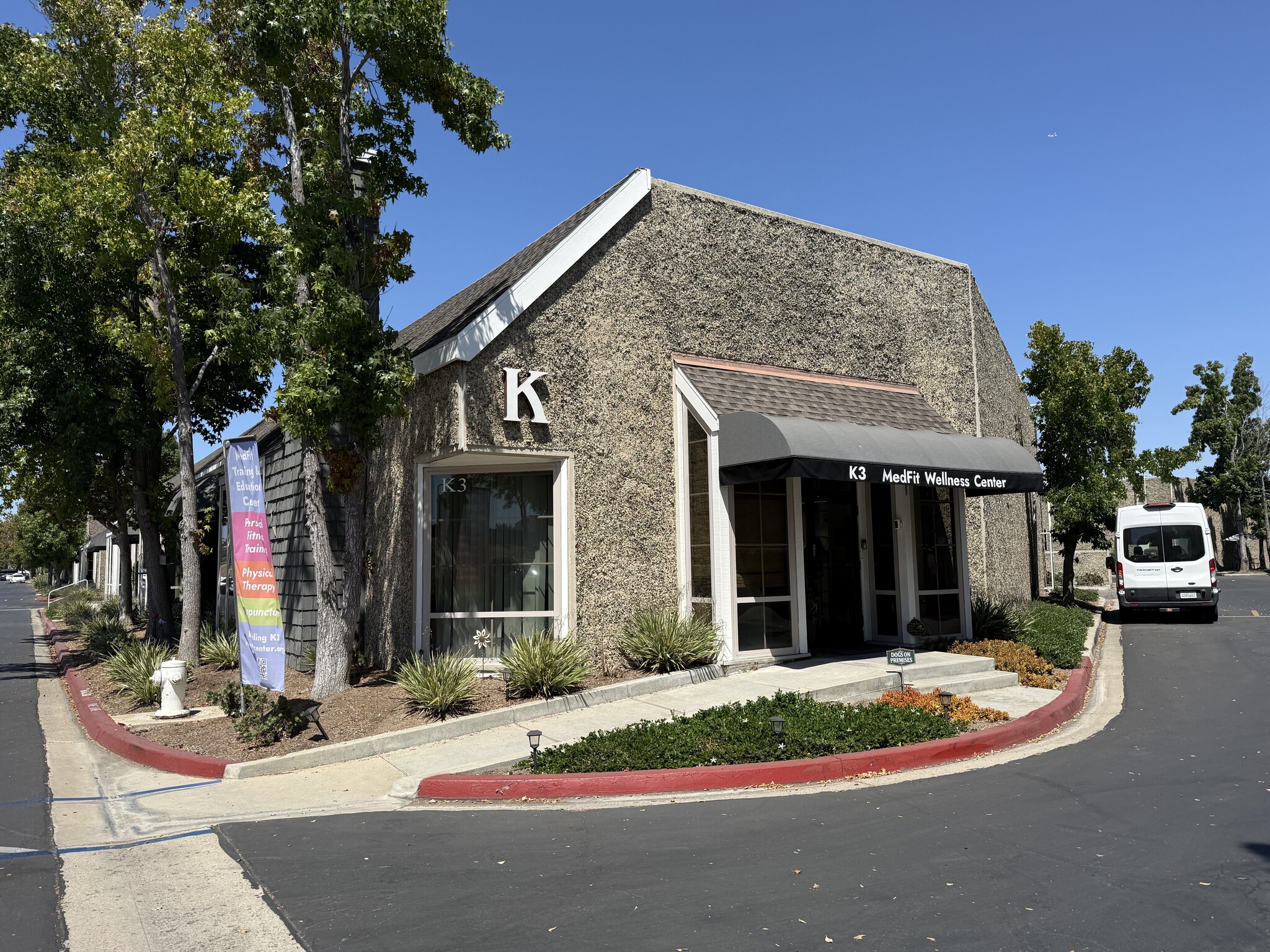 151 Kalmus Dr, Costa Mesa, CA for Sale