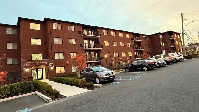 80 Scarboro Ave, Staten Island, NY for Sale