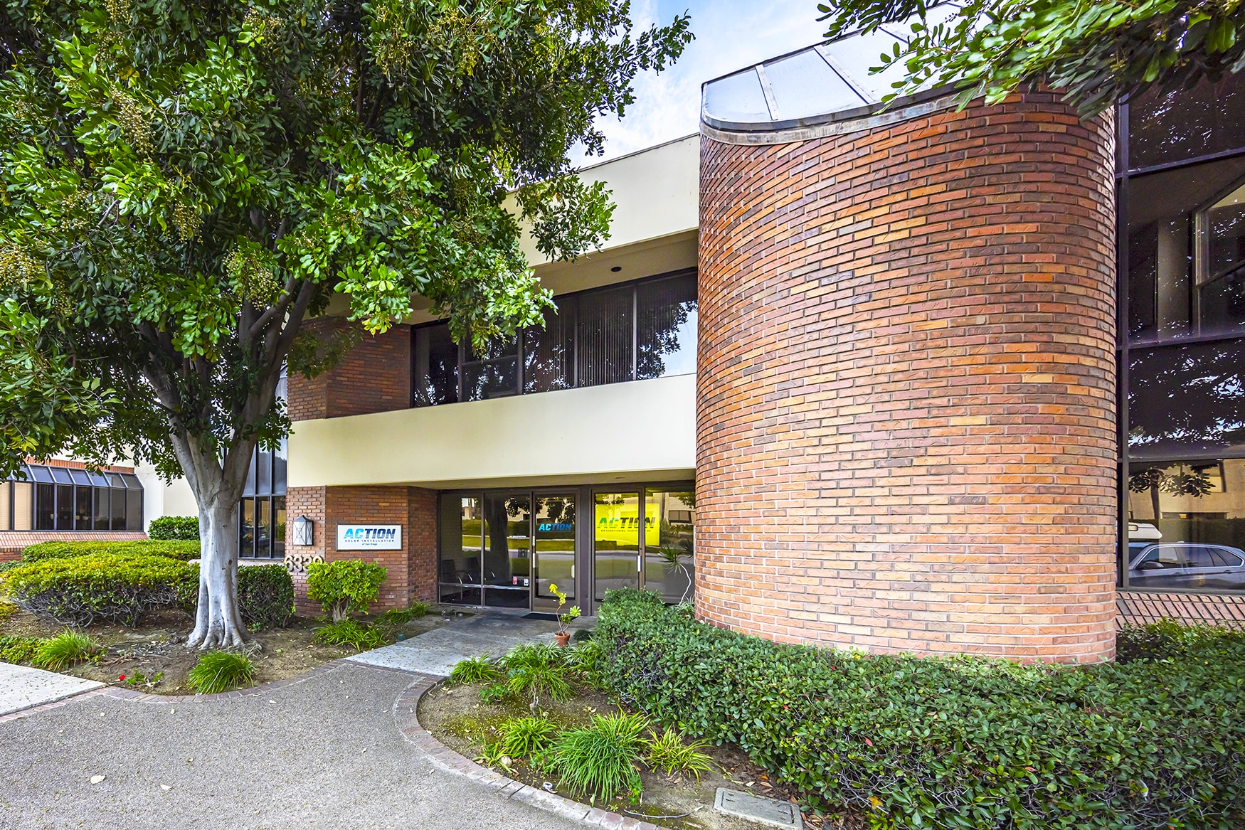 6339 Nancy Ridge Dr, San Diego, CA for Rent