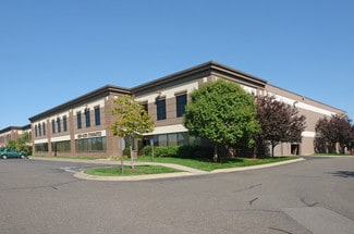 Minnetonka, MN Flex - 131 N Cheshire Ln